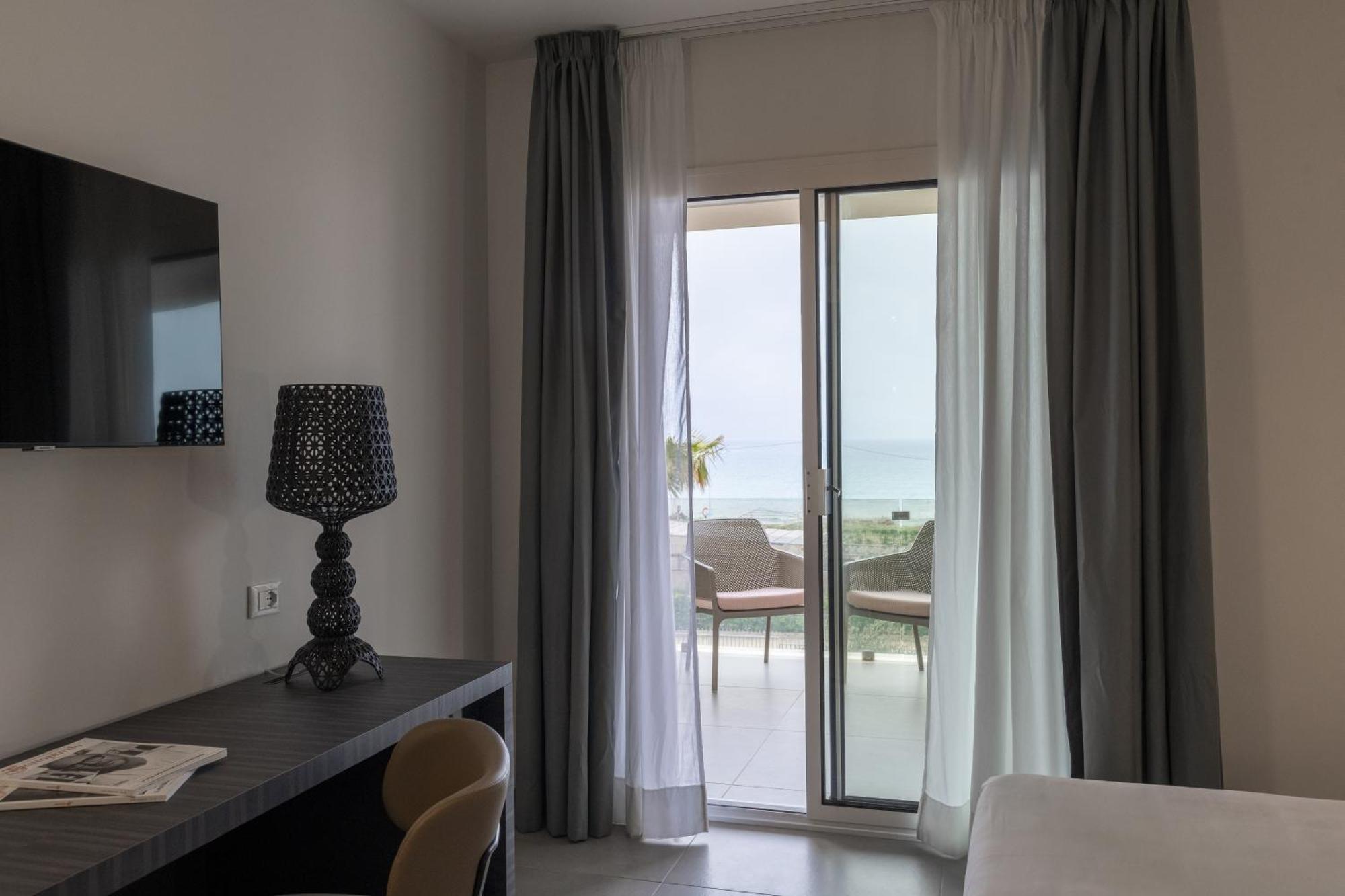 Resort La Battigia Beach & Spa Alcamo Marina Eksteriør bilde